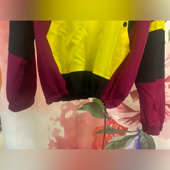 Urban Outfitters 90s Colourblock Windbreaker - Picture 12 of 16